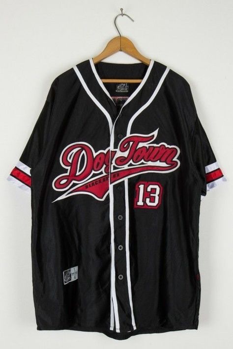 Baseball Jersey Fashion, Japanese Baseball, Jersey Fashion, Stylish Hoodies, Vintage Apparel, Tomboy Fashion, Baseball Jersey, Swag Outfits, Casual Style Outfits