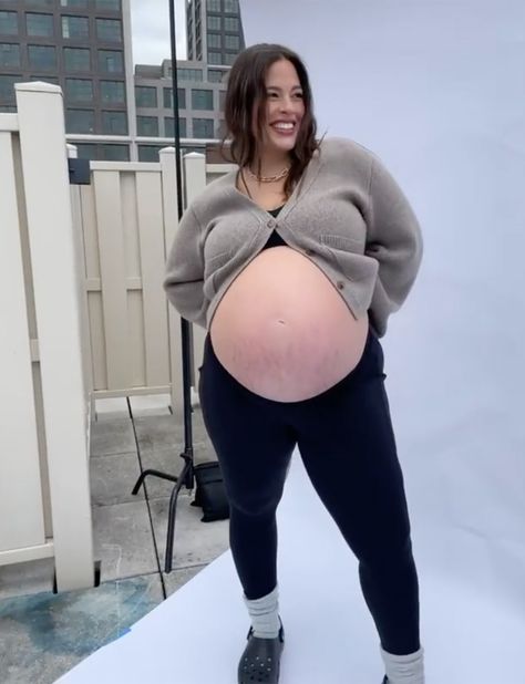 Ashley Graham Claps Back at Commenter Who Says Her Stretch Marks May 'Affect Your Career' Baby Gender Prediction, Pregnancy Belly Photos, Gender Prediction, Beautiful Pregnancy, Sports Illustrated Models, Expecting Twins, Stretch Mark Removal, Unwanted Facial Hair, Pregnant Celebrities