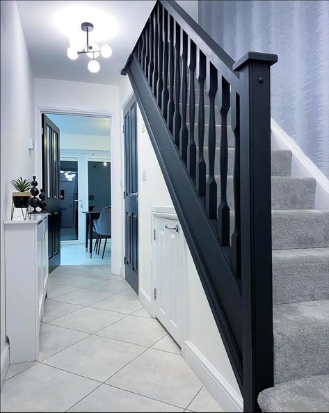 Black And White Hallway, Stairs And Hallway Ideas, Black And White Stairs, Black Staircase, Stair Paneling, Grey Hallway, White Hallway, Staircase Interior Design, White Staircase