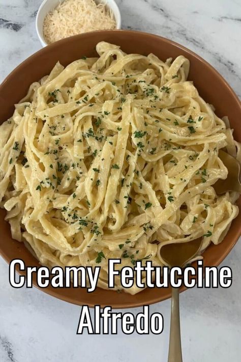 Creamy Fettuccine Alfredo Recipe Creamy Fettuccine Alfredo, Fettuccine Recipes Easy, Alfredo Pasta Recipes Easy, Fettucini Alfredo Recipe, Best Italian Pasta, Fettuccine Alfredo Sauce, Chicken Alfredo Fettuccine Recipe, Fettucini Alfredo, Fettuccine Alfredo Recipe