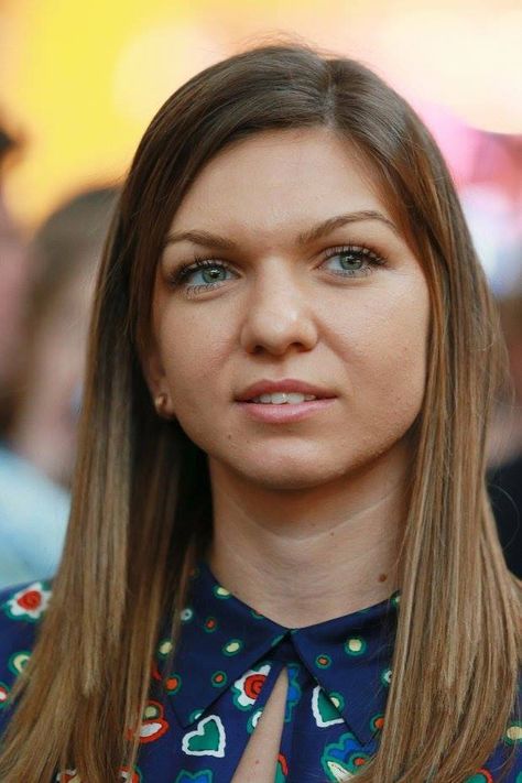 Simona Halep Romania's beautiful WTA star Sports Photography Tips, Sports Fashion Men, Simona Halep, Female Tennis, Sport Woman Fitness, Tennis Outfit Women, Ladies Tennis, Sport Women, Women Photography