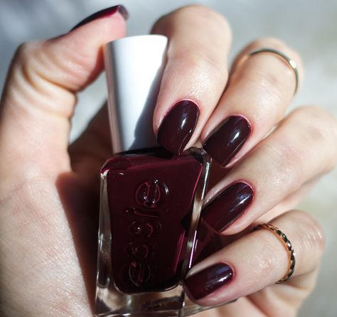 Essie Gel Couture - Model Clicks Essie Gel Couture Swatches, Essie Wicked, Essie Gel Nail Polish, Burgundy Nail Polish, Essie Polish, Dark Red Nails, Essie Gel Couture, Gel Couture, Essie Gel