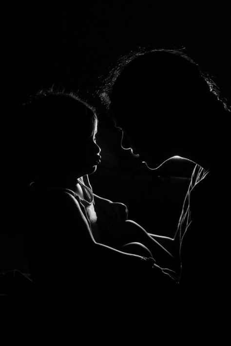 Mother Black Wallpaper, Maa Pic With Son, Amma And Son Image, Mother Background Wallpaper, Amma Photos Hd Wallpaper, Amma Backgrounds, Mom And Son Black And White Photography, Mom Photos Hd, Son Mother Photography