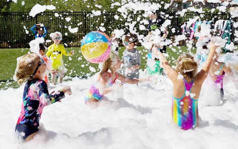 Birthday Party Rentals, Party Rental Ideas, Pool Party Kids, Foam Party, Summer Fest, Bubble Party, Beach Balls, Peppa Pig Party, Pig Party