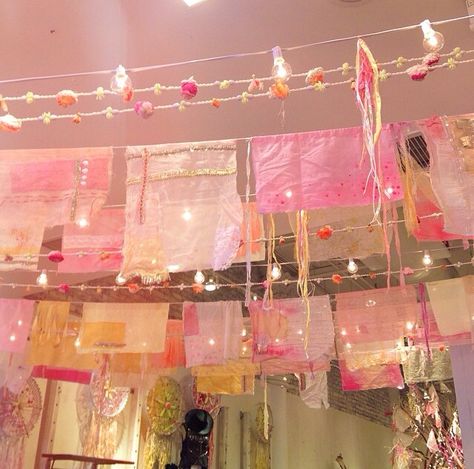 Free People store decor Free People Store Display, Free People Display, Decoration Vitrine, Fancy Nancy, Bedroom Plants, The Ceiling, Grad Parties, The Room, Bits And Bobs