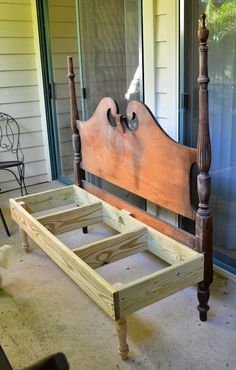 From a headboard to a bench. Repurpose Headboard, Repurposed Headboard, Headboard Benches, Old Headboard, Headboard Bench, Diy Headboard, Refurbished Furniture, Recycled Furniture, Flipping Furniture