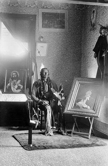 Comanche Chief Quanah Parker with a portrait of his mother, Cynthia Ann Parker, and sister, Prairie Flower (Toposannah). 1892. Oklahoma. Photo by Hutchins & Lanney. Source - National Anthropological Archives. Native American Knowledge, Comanche Moon, Native American Photography, Native American Church, Quanah Parker, Prairie Flower, Native American Images, Indian Pictures, Native American Pictures