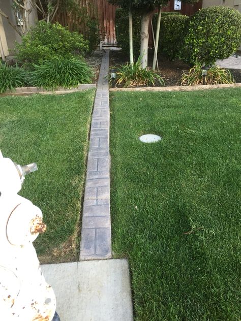 Stamped concrete mow strip Grass Divider Ideas, Divide Yard From Neighbor, Yard Separation Ideas From Neighbors, Fence Landscaping Privacy, Border Landscaping Ideas, Fence Edging Ideas For Dogs, Driveway Renovation, Cheap Garden Edging, Fence Ideas Minecraft