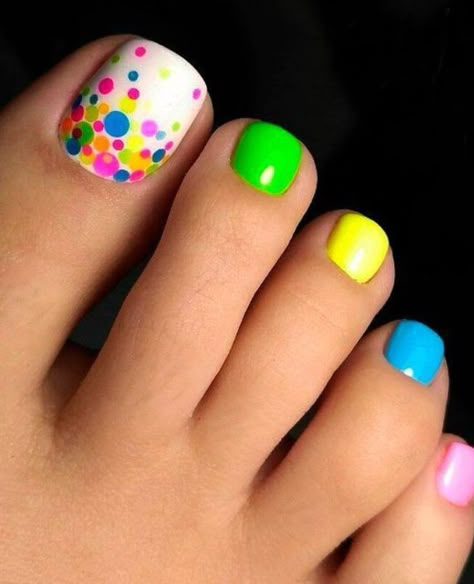 Pedicure Colors, Nagellack Trends, Toe Nail Color, Pedicure Ideas, Pretty Toe Nails, Summer Toe Nails, Cute Toe Nails, Pedicure Designs, Colorful Nail