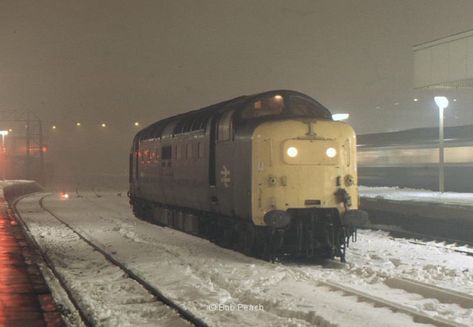 Steam Trains Uk, Rail Train, Train Video, Train Posters, Traction Engine, British Railways, Train Service, Electric Train, Old Trains