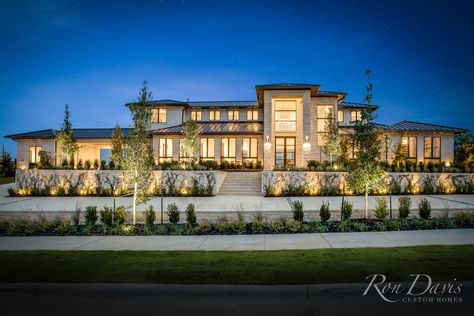 Big Modern Houses, Mansion Exterior, Hill Country Homes, Luxury Houses Mansions, Stucco Homes, Dream Mansion, Frisco Texas, Modern House Facades, Architecture Model House