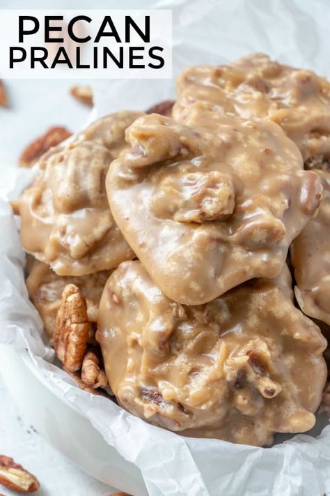 A deliciously easy southern treat these Pecan Pralines take minimal ingredients and are melt in your mouth, crunchy and utterly mouthwatering. #candy #pecans #tasty #treats #gifts #recipe #sweets #homemade #delicious Praline Candy, Candied Pecans Recipe, Praline Recipe, Xmas Baking, Easy Candy Recipes, Pecan Praline, Turtle Cookies, Pecan Pralines, Pecan Cookies