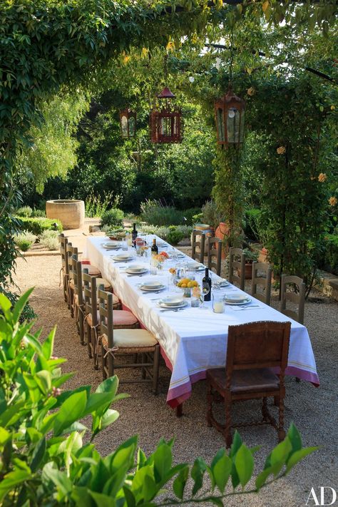 Marc Appleton Creates a Rustic, Mediterranean-Inspired Garden Have Inspiration, Mediterranean Garden, An Architect, Garden Cottage, Outdoor Dining Table, Outdoor Rooms, Outdoor Entertaining, Outdoor Design, Garden Room