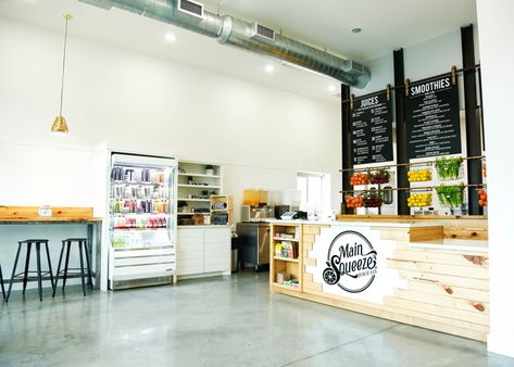 Transparency and Health Connections Drive Juice and Smoothie Store Design - Foodservice Equipment & Supplies Smoothie Store, Three Compartment Sink, Juice Bar Design, Juice Store, Nutrition Store, Smoothie Bar, Countertop Organization, How To Make Smoothies, Fruit Shop