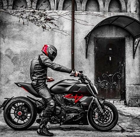 Ducati Diavel 1260s Custom, Ducati Diavel 1260s, Motard Bikes, Ducati Diavel Carbon, Motorcycle Kawasaki, Ducati Motorbike, Luxury Cars Bmw, Bike Artwork, Custom Motorcycles Bobber