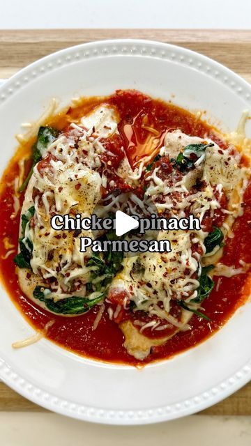 Chicken Parm Recipe, Italian Meals, Joy Bauer, Chicken Spinach, Parmesan Recipes, Chicken Parm, Sauteed Spinach, Low Carb Gluten Free, Best Chicken Recipes