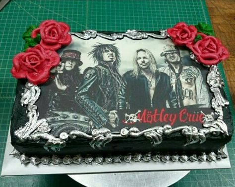 #motley crue cake Cakes For Teenagers, Birth Cakes, Cake Band, 17 Birthday Cake, Guitar Cake, Rock Cake, 49 Birthday, Motley Crüe, Couples Keychains