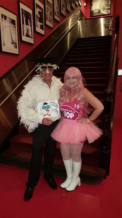 Tootsie Pop and Owl Halloween Costume Tootsie Pop Costume, Tootsie Roll Costume, Office Costumes, Homemade Couples Costumes, Hilarious Costumes, Spooky Sewing, Owl Halloween Costumes, Tootsie Roll Pops, Couples Costume Ideas