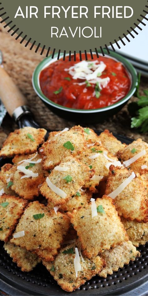 Crispy Ravioli, Ravioli Appetizer, Air Fryer Ravioli, Alfredo With Sausage, Cookout Dishes, Fried Ravioli, Cucumber Snacks, Baked Ravioli, Weeknight Pasta