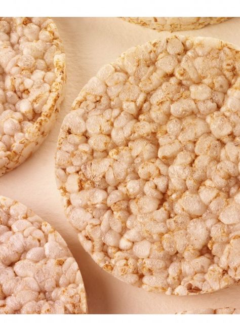 Plain Rice Cakes, Rice Crackers Recipe, Rice Cracker Recipe, Rice Cakes Healthy, Top Healthy Foods, Rice Cracker, Homemade Comfort Food, Healthy Food Swaps, Rice Crackers