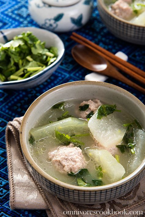 Winter Melon Soup, Chinese Soup Recipes, Melon Soup, Melon Recipes, Tofu Soup, Pork Broth, Authentic Chinese Recipes, Winter Melon, Weekday Dinner