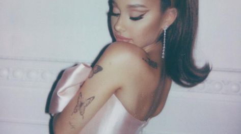 Ariana Grande Poster, Ariana Grande Songs, Ariana Grande Pictures, Pink Aura, Up Tattoos, Pink Girly Things, Princess Aesthetic, Cover Up Tattoos, Miss Dior