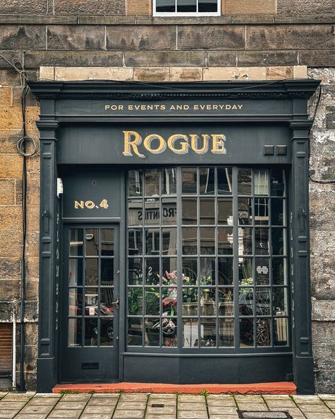 I spotted this beautiful shop in Edinburgh while exploring the New Town. Surrounded by gorgeous houses this wonderful shop front really caught my eye. @rogueflowers 🌸🌻 - #historicpreservation #georgianarchitecture #georgianhouse #igersedinburgh #edinburgh #classicalarchitecture #scotland #historicbuildings #historicbuilding #britishhouse #scottishstyle #scottisharchitecture #perfecthomesofinstagram #visitscotland #prettystreets #instatravel British Store Fronts, Beautiful Shop Fronts, Vintage Storefront Design, Small Shop Exterior, Victorian Shop Fronts, Shop Facade Store Fronts, Vintage Shop Fronts, Edinburgh Shops, Witches Cottage