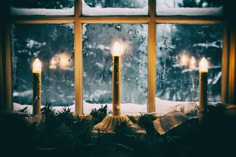 The Best Christmas Window Candles To Add To Your Home This Year Window Candle Lights, Led Window Candles, Christmas Window Candles, Electric Window Candles, Christmas Candle Lights, Christmas Window Lights, Faux Candles, Southern Christmas, Window Candles