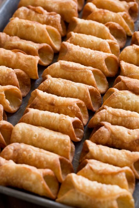 How To Make Canolli Shells, Canolli Filling Recipe, How To Make Cannoli Shells, Cannoli Recipe Shell, Canoli Shell Recipe, Mini Canoli, Cannoli Shell Recipe, Sicilian Cannoli Recipe, Cannoli Recipe Easy