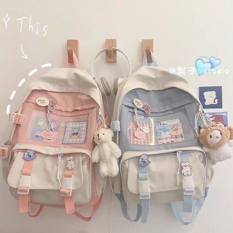 Mochila Kpop, Korean Bags, قلادات متدلية, Cute School Bags, Cute Stationary School Supplies, Stylish School Bags, School Bag Essentials, Aesthetic Backpack, Cute School Stationary