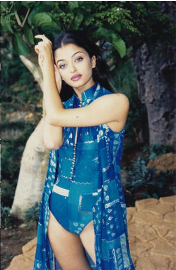 Aishwarya Rai Pictures, ऐश्वर्या राय, Aishwarya Rai Photo, World Days, Aishwarya Rai Bachchan, Female Actresses, Miss World, Modeling Career, Aishwarya Rai