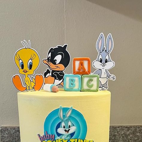 @sweetsbyrubyy_ on Instagram: "Baby shower cake 🥹 #looneytunes #babylooneytunes #looneytunescake #fyp #babyshower" Baby Looney Tunes Cake, Baby Looney Tunes, Baby Shawer, Instagram Baby, Space Jam, Baby Shower Cake, Cakes For Boys, Shower Cake, Baby Shower Cakes