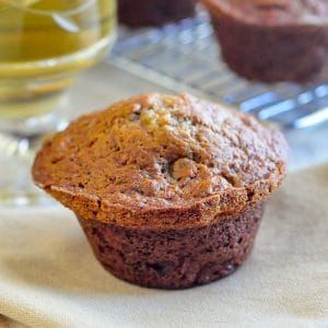 Banana Date Muffins, Low Fat Muffins, Apple Banana Muffins, Best Muffin Recipe, Best Chocolate Chip Muffins, Raspberry And White Chocolate Muffins, Bakery Style Blueberry Muffins, Date Muffins, Best Scone Recipe