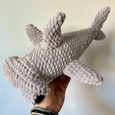 Another commission in the books!! This hammerhead shark is a freaking cutie!! 🦈🌊 Pattern: @theresascrochetshop #crochet #crochethammerheadshark #crochethammerhead #hammerheadshark #hammerheadsharkplushie #crochetshark #crochetamigurumi Crochet Hammerhead Shark, Crocheted Shark Pattern, Shark Crochet, Amigurumi Shark, Crochet Shark, Shark Pattern, Hammer Head, Hammerhead Shark, Plush Pattern