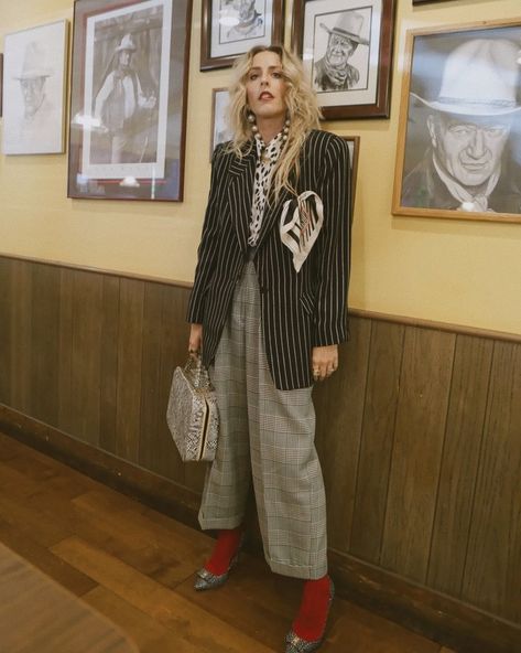 Business Core Outfits, Eclectic Outfits, Business Lady, Fashion Week 2024, Best Blazer, 2024 Outfits, Ig Feed, Looks Street Style, Eclectic Fashion