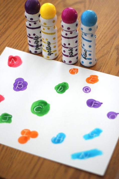 4 Easy Dabber Dot Marker Learning Activity Ideas for Kids - Toddler Approved Dot Markers Art, Activity Ideas For Kids, Matter Activities, Preschool Journals, Dot Marker Activities, Marker Crafts, Love Of Learning, Nursery Activities, Do A Dot