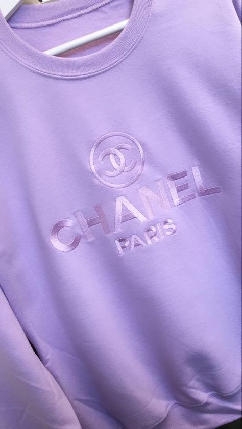 Lilac Aesthetic, Foto Muro Collage, Mode Purple, Violet Aesthetic, Purple Vibe, Lavender Aesthetic, Estilo Indie, Mode Chanel, Purple Sweatshirt