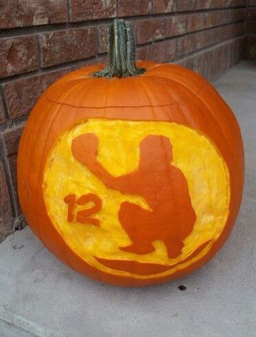 Softball Pumpkin Carving Ideas, Softball Pumpkin Ideas, Halloween Pumpkin Ideas, Cheap Halloween Diy, Pumpkin Decorating Diy, Pumpkin Carving Stencils Free, Softball Ideas, Pumpkin Smash, Cute Pumpkin Carving