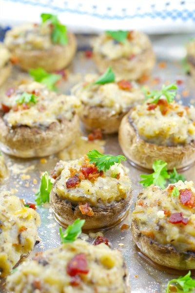 Best Stuffed Mushrooms, Easy Stuffed Mushroom Recipe, Stuffed Mushrooms Easy, Cheese Stuffed Mushrooms, Baked Mushrooms, Instant Mashed Potatoes, Stuffed Mushroom, Gluten Free Appetizers, Ukrainian Recipes