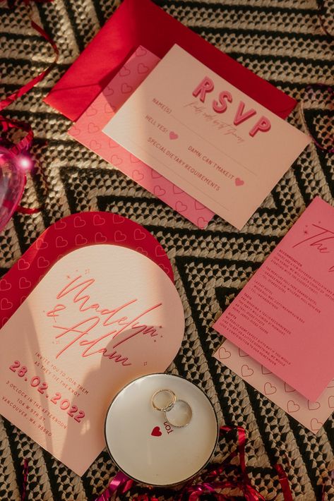 Acrylic Projects, Pink Wedding Stationery, Stationary Business, 21 Diner, Red Wedding Theme, Pink Wedding Theme, Photos Booth, Bordeaux France, Pink Wedding Invitations