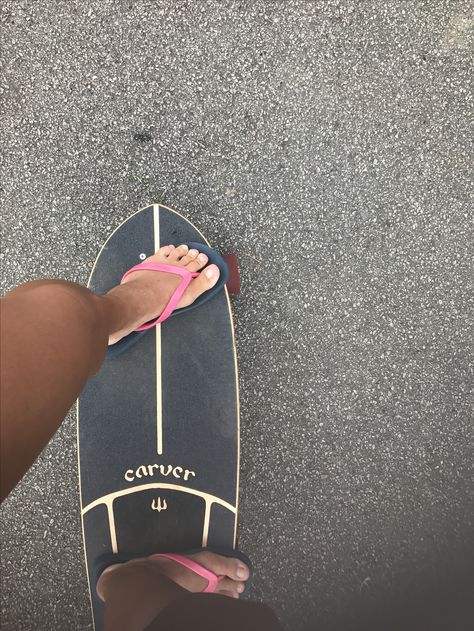 Carver skates Carver Skateboard, Long Boarding, Surf Skate, 2025 Vision, Skateboarding, Me Core, At The Beach, Skateboard, Surfing