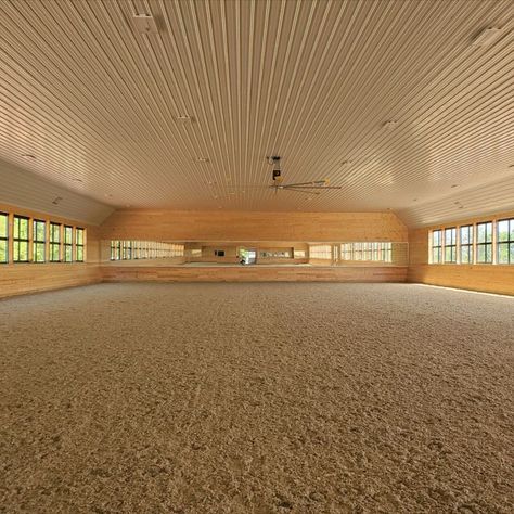 Luxury Horse Barns, Horse Barn Ideas Stables, Horse Arena, Dream Stables, Dream Horse Barns, Horse Barn Plans, Horse Facility, Indoor Arena, Equestrian Aesthetic