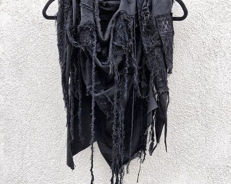 Owl Scarf Festival Clothing Silk Scarf Feather Wing Scarf | Etsy Man Halloween Costume, Burning Man Accessories, Post Apocalyptic Clothing, Accessories Gothic, Apocalyptic Clothing, Dystopian Fashion, Cyberpunk Clothes, Burning Man Fashion, Burning Man Outfits