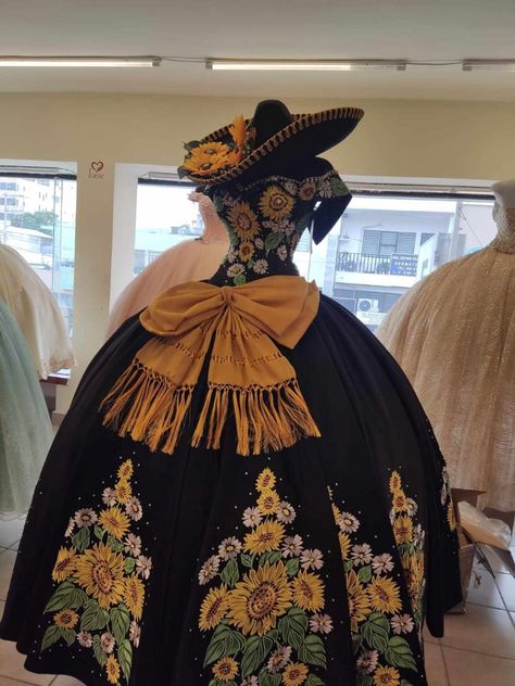 Sunflower Quinceañera Dress, Mexican Style Quinceanera Dresses, Charo Quince Dresses, Black Quinceanera Dresses Mexican, Mariachi Quinceanera Dress, Quinceanera Dresses Mexican, Quinceanera Dresses Black, Quince Dresses Mexican, Charro Quinceanera Dresses