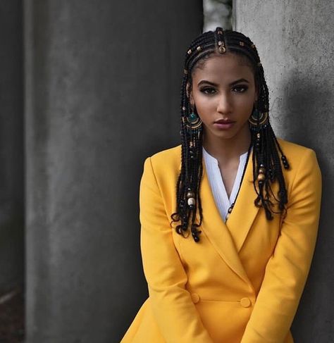 #fulanibraids #macoiffeuseafro Braids Outfit, Colorful Suit, Creative Braids, Zara Suit, Mixed Girl Hairstyles, Interview Suits, Be A Boss, Mixed Girl, Outfit Yellow