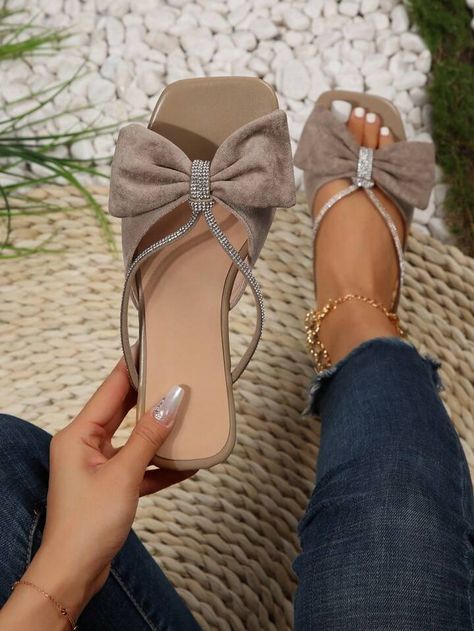 Corduroy Fashion, Fancy Sandals, Closet Shoe, Women Flat Sandals, Cute Shoes Heels, Holiday Shoes, Bow Decor, Rhinestone Bow, Fashion Sandals