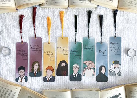 Harry Potter Bookmark, Bookmark Collection, Harry Potter Etsy, Harry Potter Painting, Handmade Bookmarks Diy, Harry Potter Items, Hallowen Ideas, Creative Bookmarks, Harry Potter Drawings