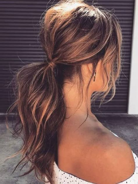 Haar Messy Ponytail Hairstyles, A Ponytail, Penteado Cabelo Curto, Brown Blonde Hair, Medium Length Hair, Wedding Hair And Makeup, Great Hair, Length Hair, Hair Dos