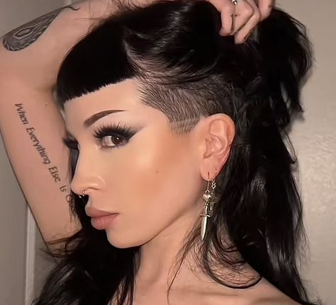 Long Black Hair With Undercut, Bangs With Shaved Sides Long Hair, Slight Undercut Long Hair, Buzzed Side Hair Women, Side Shaved Hairstyles Long Hair Bangs, Shaved Side With Bangs, Bangs With Side Shave, Side Shave With Bangs, Long Hair With Sides Shaved