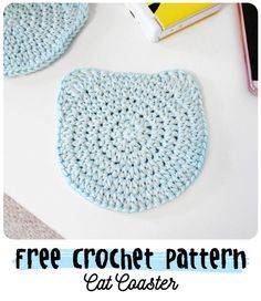 Random Crochet, Crochet Coasters Free Pattern, Crochet Unique, Coaster Pattern, Confection Au Crochet, Cat Coasters, Crochet Coaster Pattern, Crochet Squares, Crochet Coasters